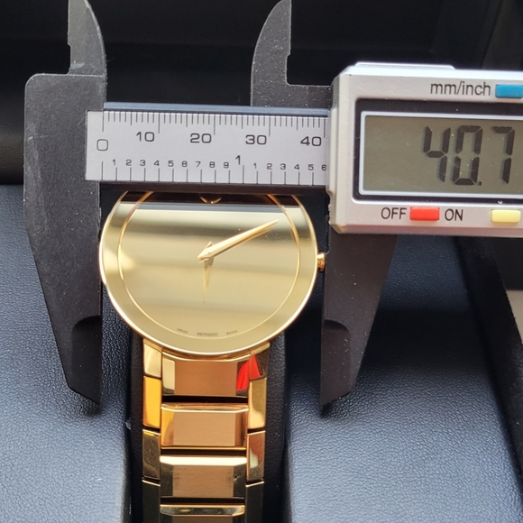 Movado Watch Gold Mirror Dial. $2195 RETAIL - Picture 15 of 16
